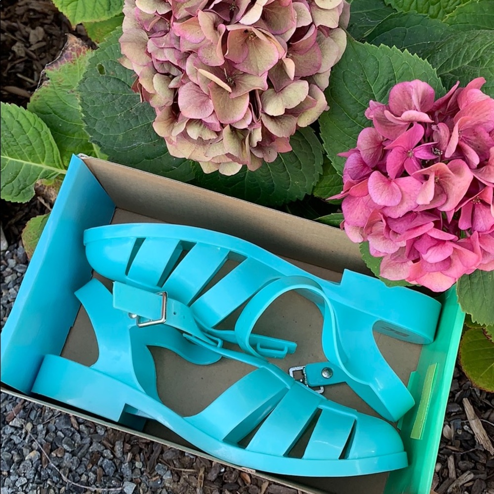Born in California, mint, jelly sandals, size 10